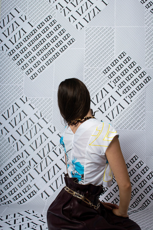 Weißes Sportoberteil #2